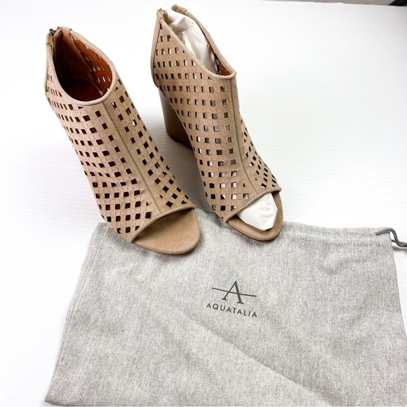 Aquatalia Sandals women 6 Nikita Tan Open Toe Suede Wedge Booties - Picture 4 of 13